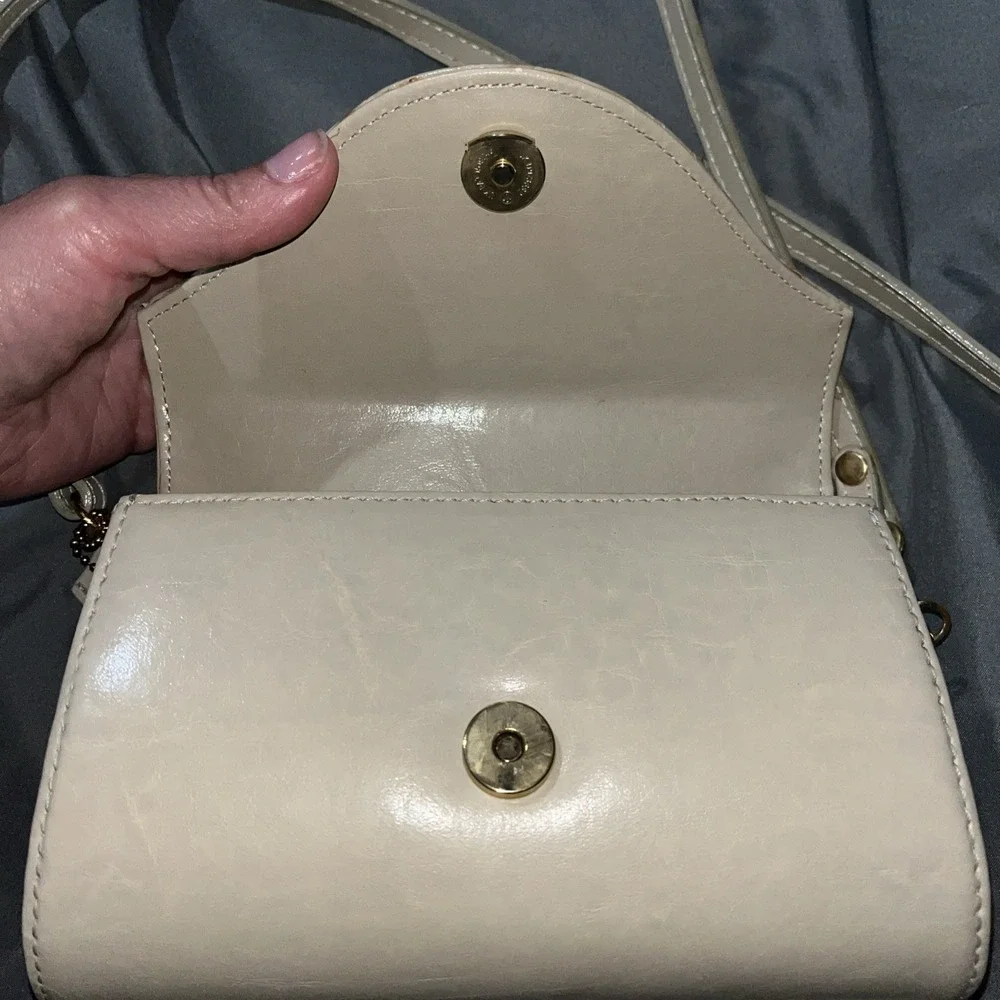 Vintage Belle Rose Beige Authentic Leather Satchel Crossbody Sholder Bag Snap.